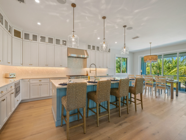 Exquisite 4 Bedroom Vacation Rental with Great Amenities